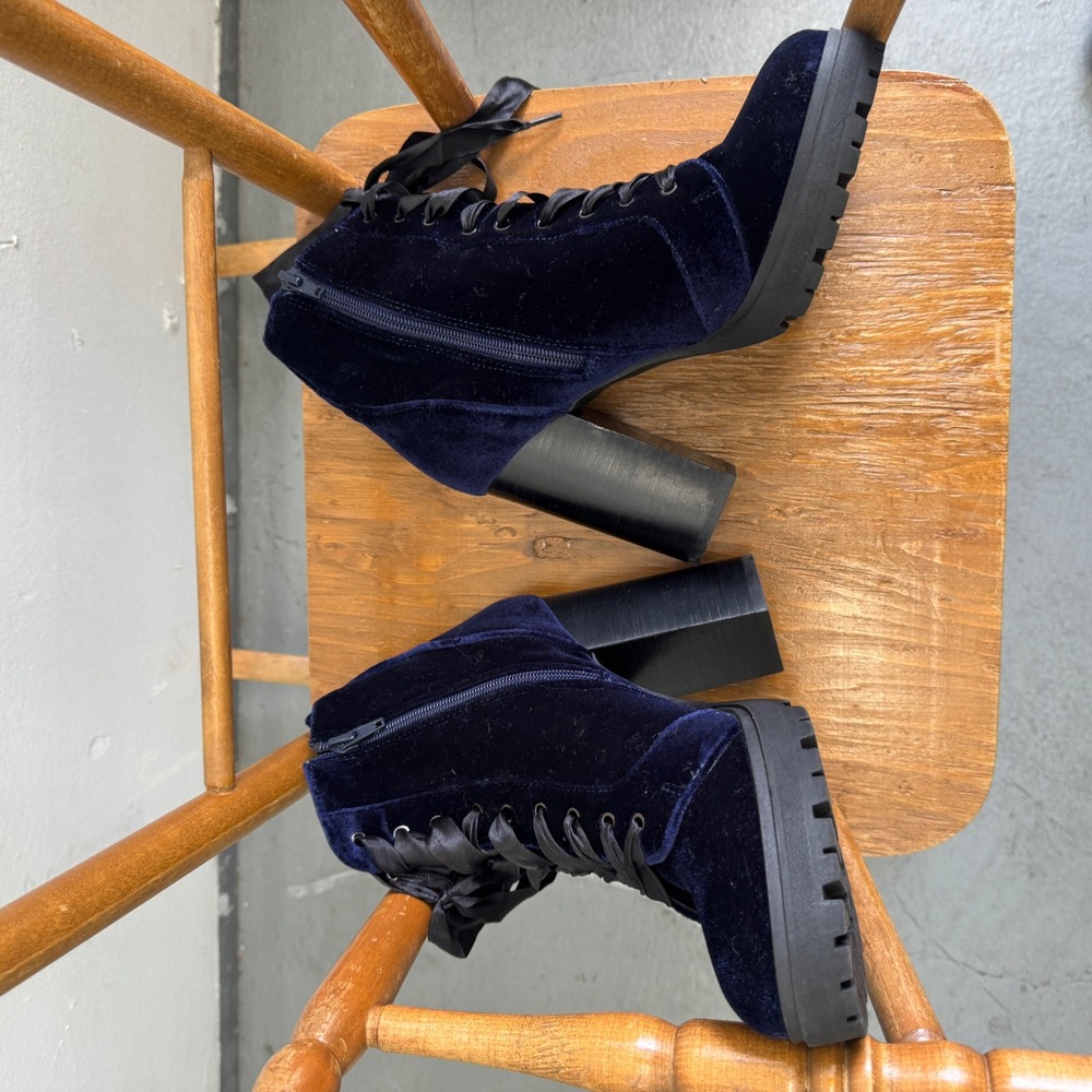 Steve Madden Laurie Navy Blue Velvet Platform Lace Up Block Heel Ankle Boot 8.5M - Picture 5 of 15